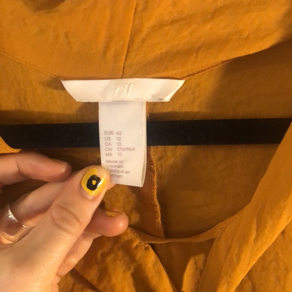 Mustard H&M frock. Size 12, lightly worn - Picture 2 of 4